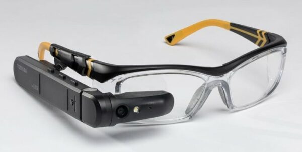 DynaEdge AR100 HMD 2
