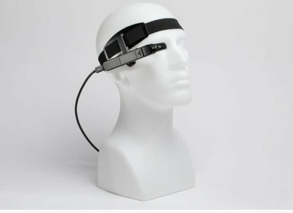 DynaEdge AR100 HMD 4