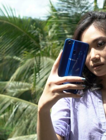 Oppo F5 Dashing Blue
