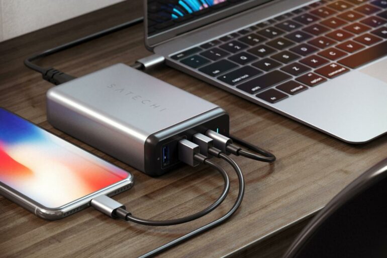 Satechi Type C 75W Travel Charger 2
