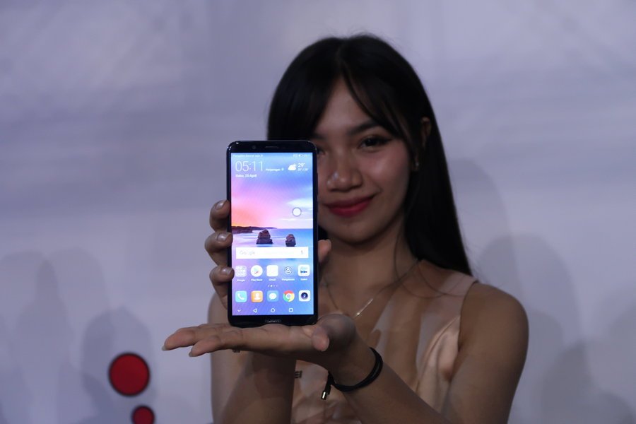 Launching Huawei Nova 2 Lite 1