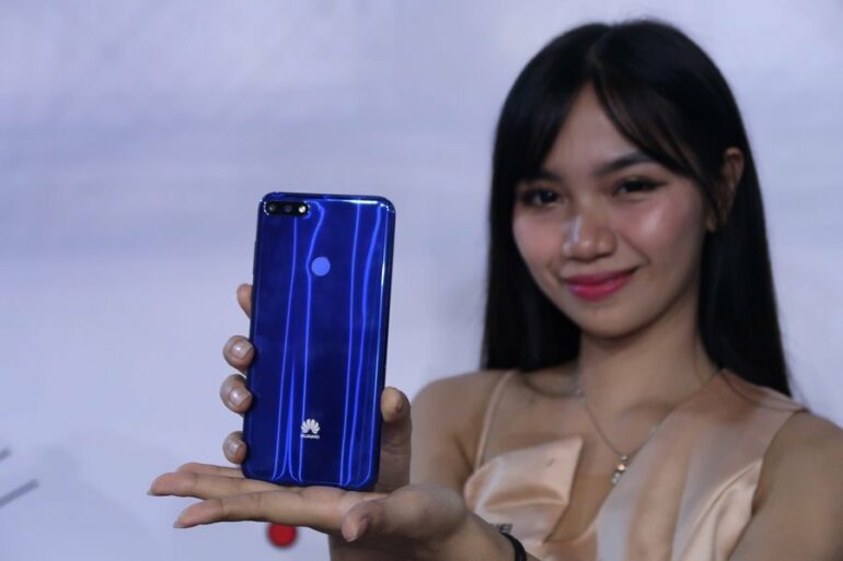 Dibanderol 2,6 Juta Rupiah, Huawei Nova 2 Lite Resmi Hadir di Indonesia 38 Launching Huawei Nova 2 Lite 3