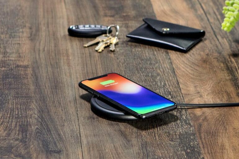 Mophie Charge Stream Pad+: Dukung Isi Ulang Cepat Secara Nirkabel dengan Output Hingga 10W 36 Mophie Charge Stream Pad