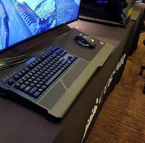 Corsair Hadirkan Rangkaian Aksesoris Gaming Wireless 21 corsair k63 dark core 1