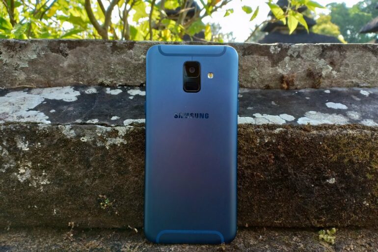 Galaxy A6 Blue 3 Galaxy A6 Blue 3