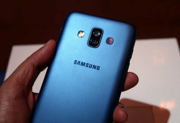 Galaxy J7 Duo Indonesia 4