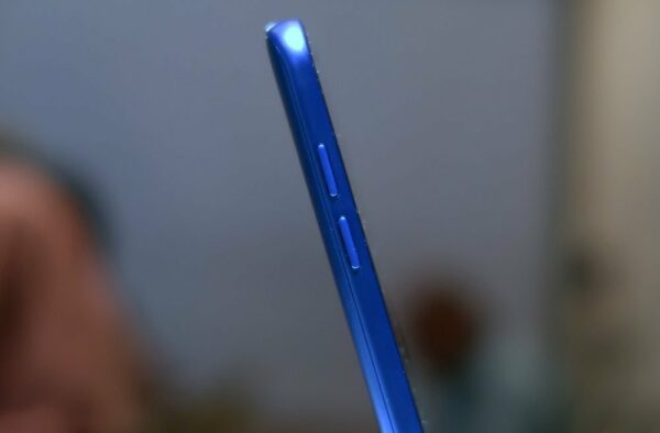 Samsung Galaxy J7 DUo 1