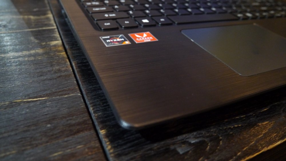 Acer Aspire 3 Ryzen Series, Laptop Terjangkau Dengan Prosesor Ryzen & Radeon RX Vega Graphics 26 Acer Aspire 3 Ryzen 002b