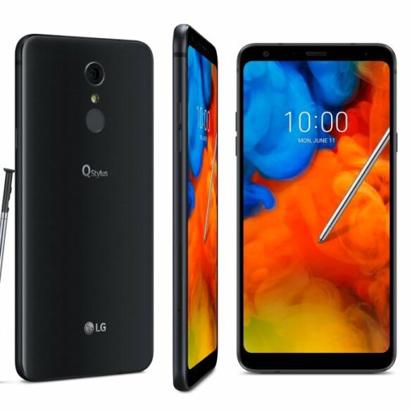 LG Q Stylus 02