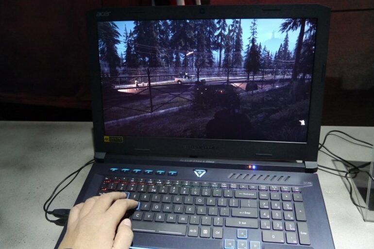 hands on predator helios 500 001