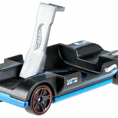 hot wheels zoom in 1