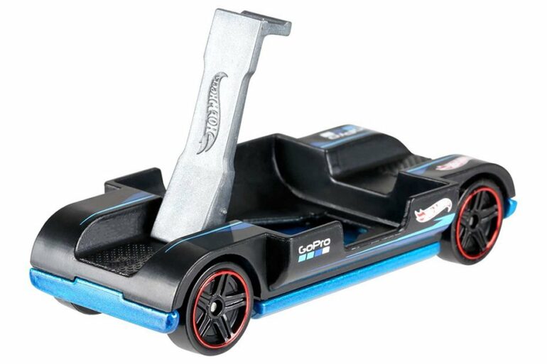 hot wheels zoom in 1