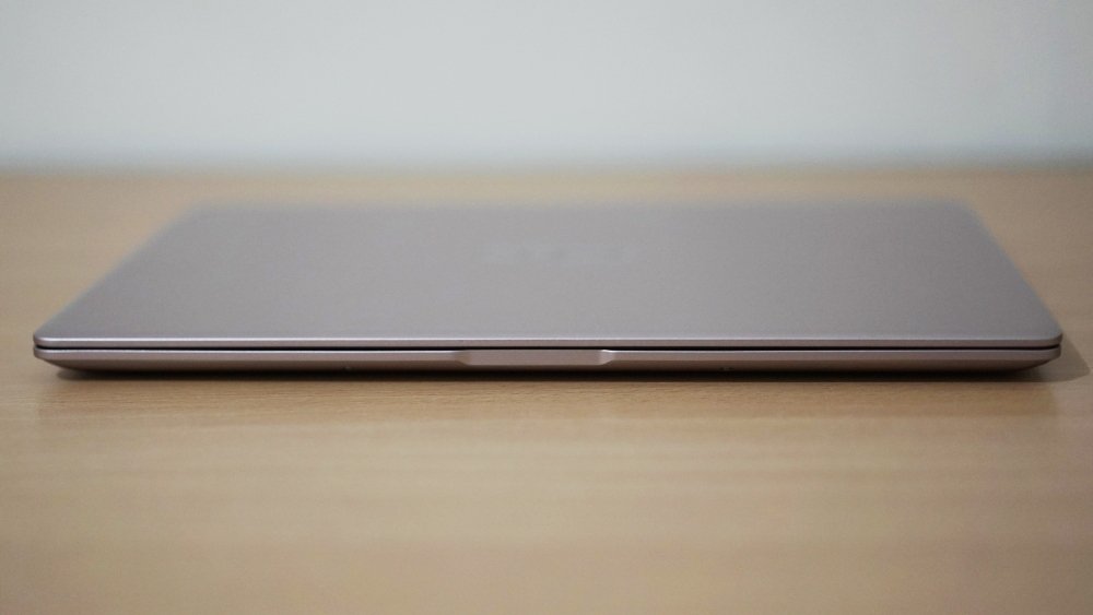 ASUS ZenBook 13 UX331U 002b 1