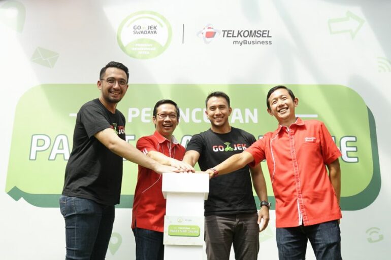 GO JEK X TELKOMSEL 1