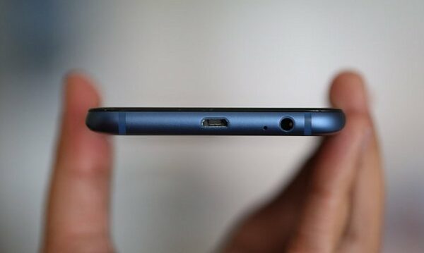 Review Samsung Galaxy A6+: Layar Memuaskan, Kamera Oke di Kelasnya 25 Galaxy A6 5