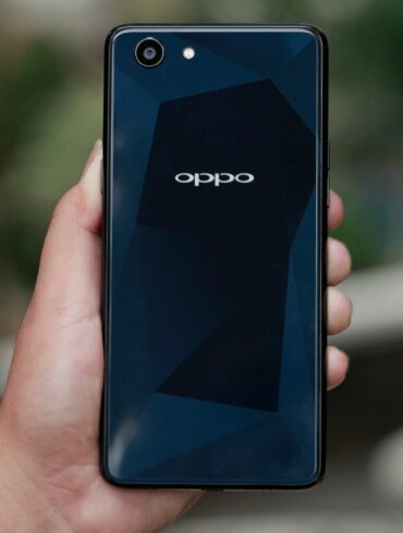 Oppo F7 Youth 7 Oppo F7 Youth 7