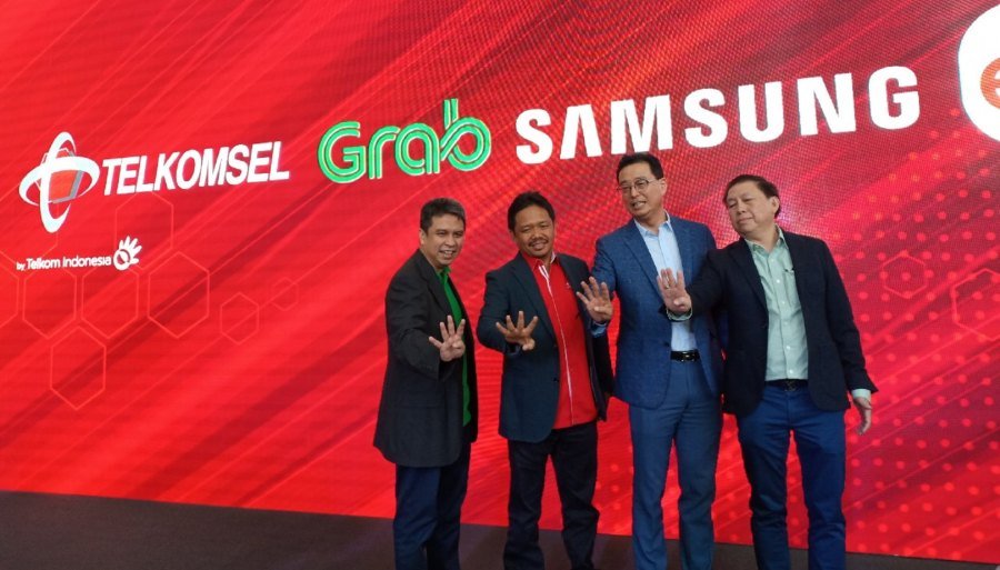 TELKOMSEL X GRAB 1