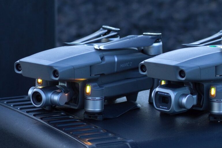 DJI Mavic 2 Pro dan Mavic 2 Zoom 1 DJI Mavic 2 Pro dan Mavic 2 Zoom 1
