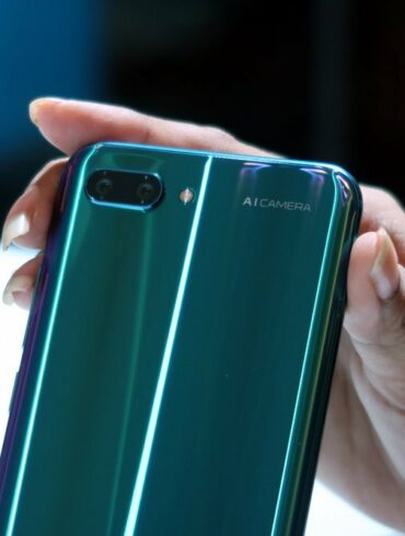 Honor 10 Indonesia 3