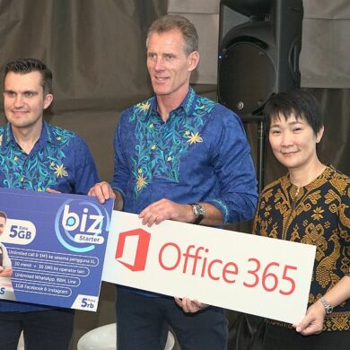 Peluncuran Paket Biz XL Axiata Microsoft Indonesia