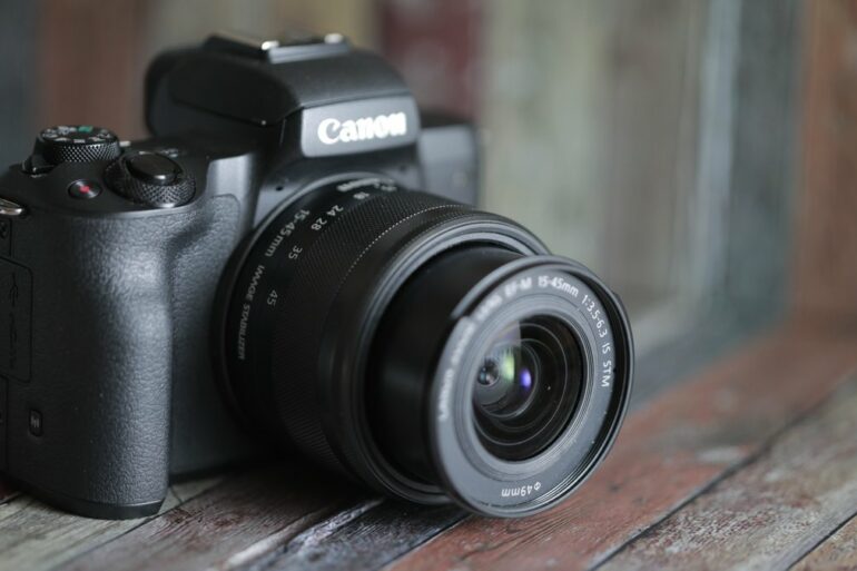 Canon EOS M50 5