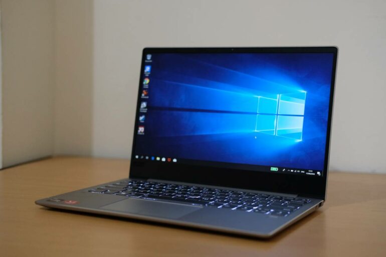Review Lenovo IdeaPad 720s: Laptop Ringkas dan Ringan Berbasis AMD Ryzen 7 56 Lenovo IdeaPad 720s 1