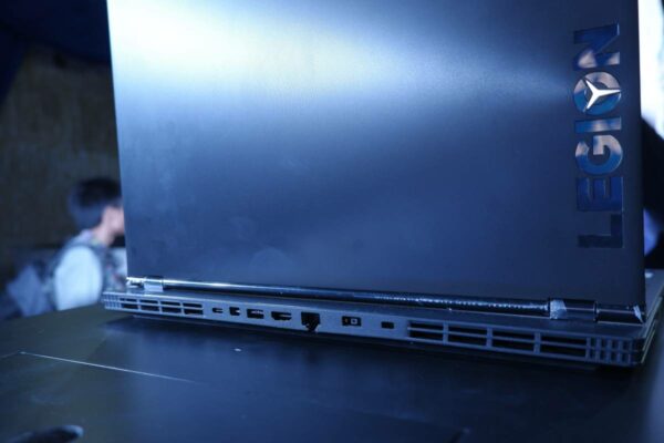 Lenovo Legion Y530 6