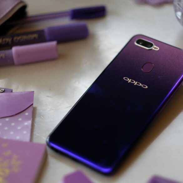 OPPO F9 starry purple prop