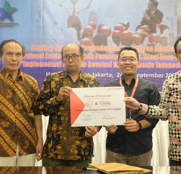 Gandeng Perpustakaan Nasional, Smartfren Siap Tingkatkan Literasi Digital dan Minat Baca 21 Smartfren Dukung Literasi Digital