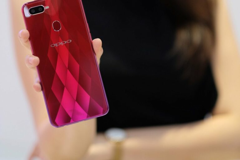 oppo f9 sunrise red kamera