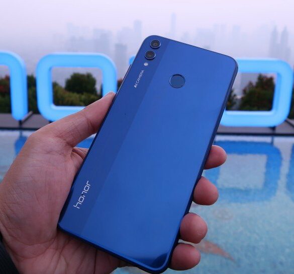 Honor 8X 3