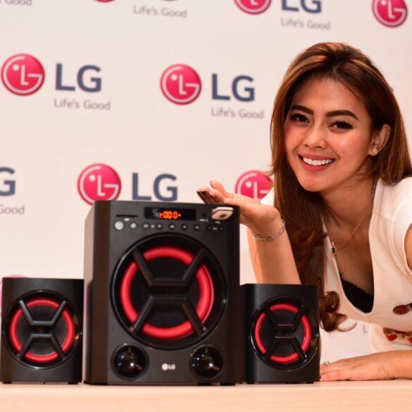 LG XBOOM LK72B