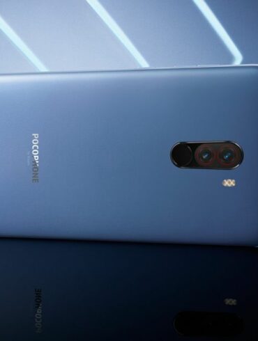 Tertarik Membeli Pocophone F1? Simak Dulu Kelebihan dan Kekurangannya 50 Pocophone F1 Steel Blue
