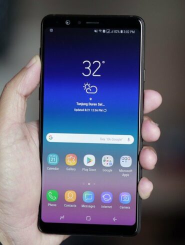 Samsung Galaxy A8 Star 8