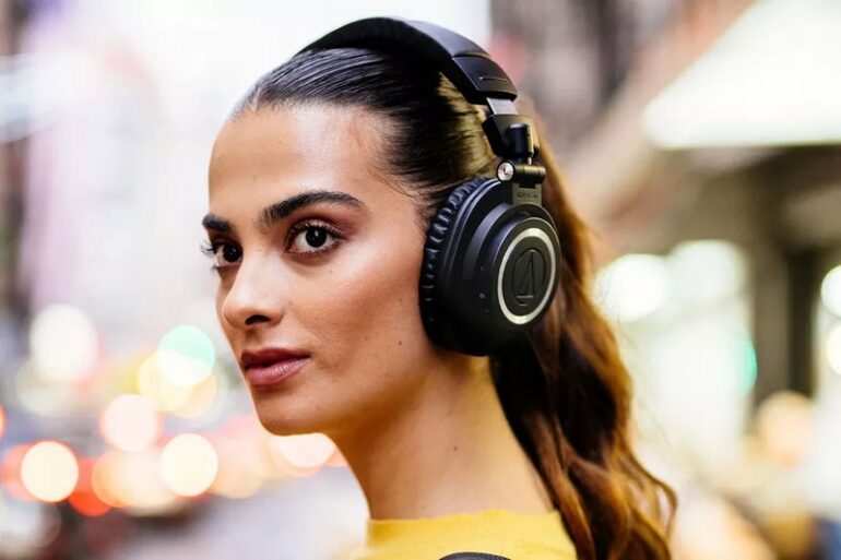 Audio Technica M50xBT 2