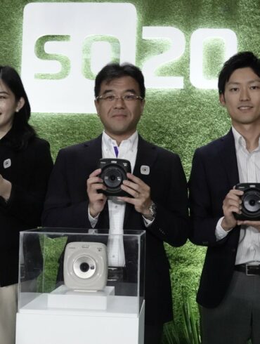 fujifilm SQ20 1
