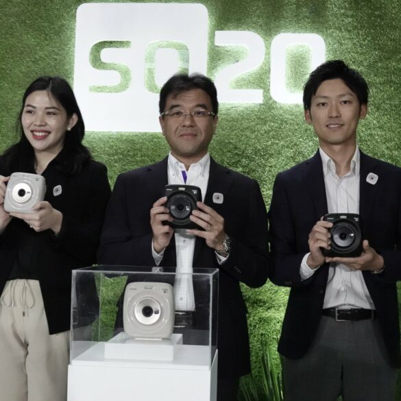 fujifilm SQ20 1