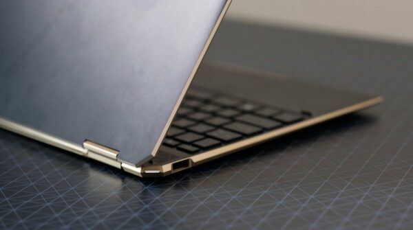HP Spectre x360 poseidon blue diamond cut HP Spectre x360 poseidon blue diamond cut