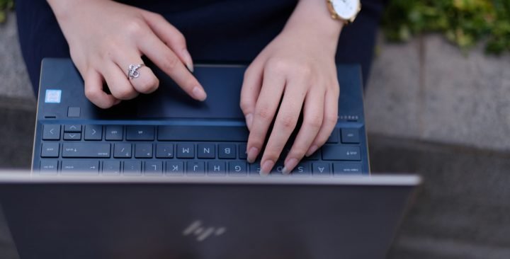 HP Spectre x360 poseidon blue keyboard touchpad
