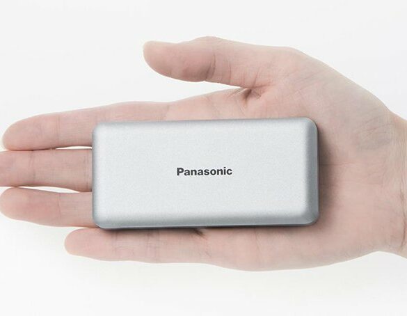 Panasonic Thunderbolt 3 Compact Lightweight Portable SSD 1 Panasonic Thunderbolt 3 Compact Lightweight Portable SSD 1