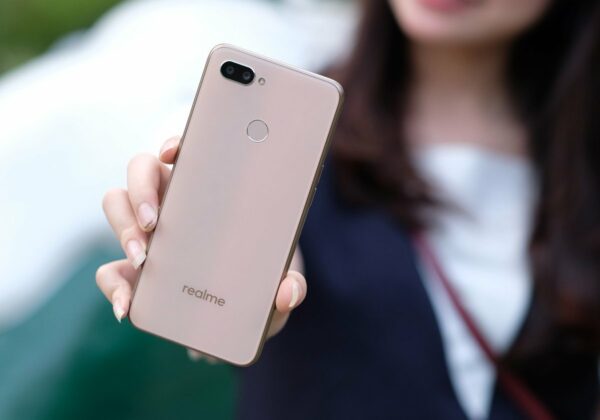 Realme U1 belakang gold gradasi