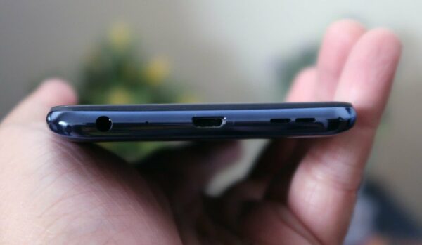 Review Asus ZenFone Max Pro M2: Baterai Tetap Besar, Performa dan Kamera Lebih Menarik 24 Asus ZenFone Max Pro M2 9