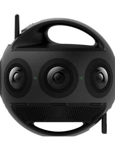 Insta360 Titan