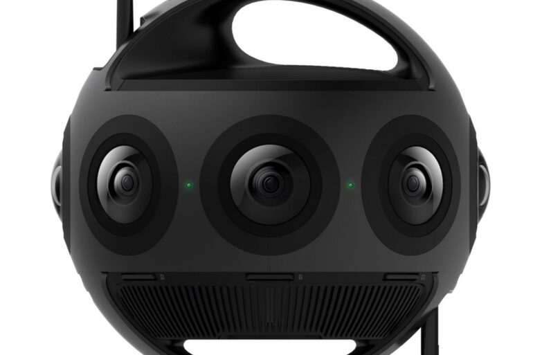 Insta360 Titan