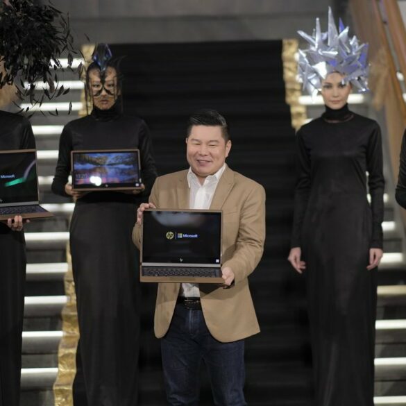 HP Spectre Folio launch 2