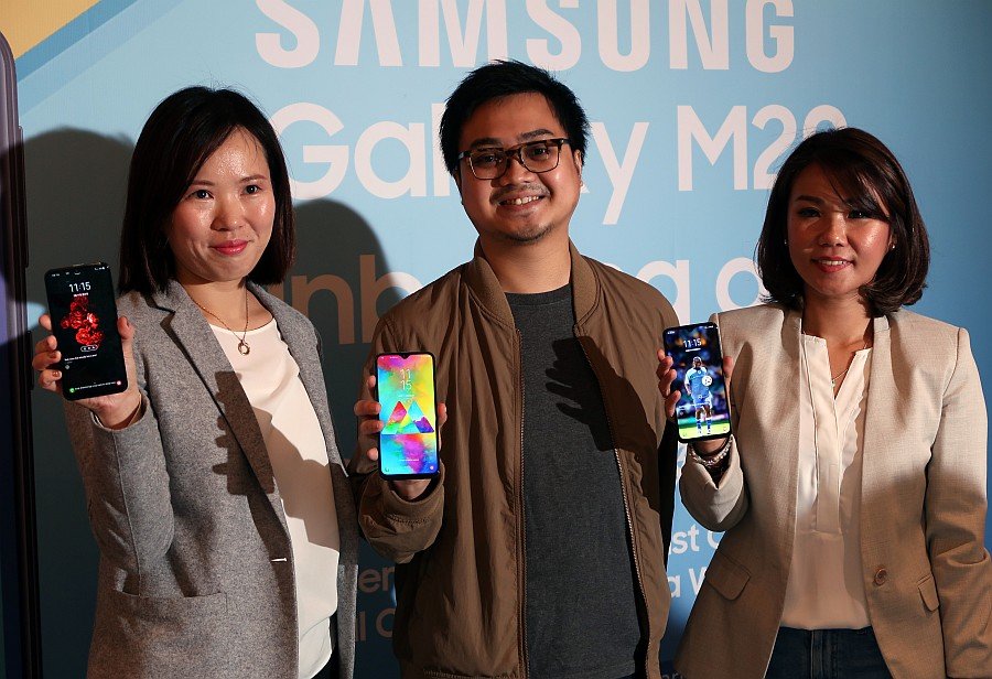 Samsung Galaxy M20 Indonesia 2