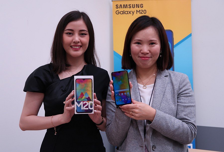 Samsung Galaxy M20 Indonesia 5