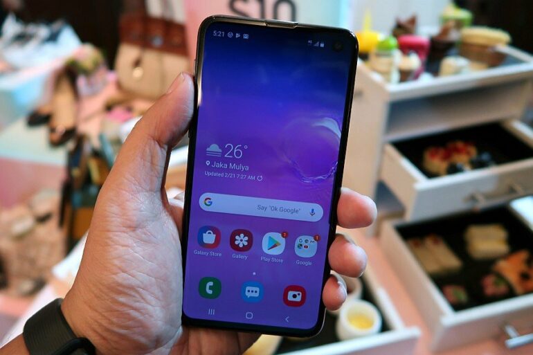 Samsung Galaxy S10e 1
