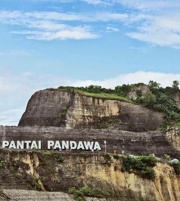 Pantai Pandawa 1