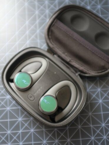 Plantronics BackBeat Fit 3100 1 Plantronics BackBeat Fit 3100 1